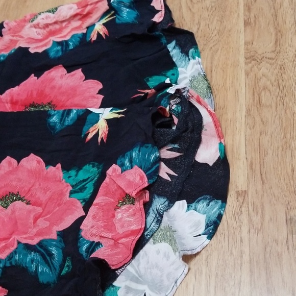 Zara shorts size Med - Picture 3 of 5